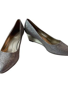 Bondolino Franci Wedge Heel Slip On Loafers Womens Size 8.5 New Heel Height 2”